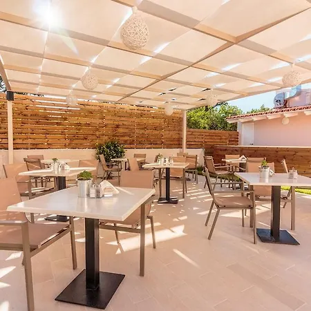 Hotel Dimitra & Evdokia 2*